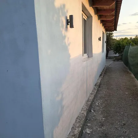 Summer House, μονοκατοικία 120