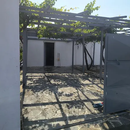 Hébergement de vacances Summer House, μονοκατοικία 120 *